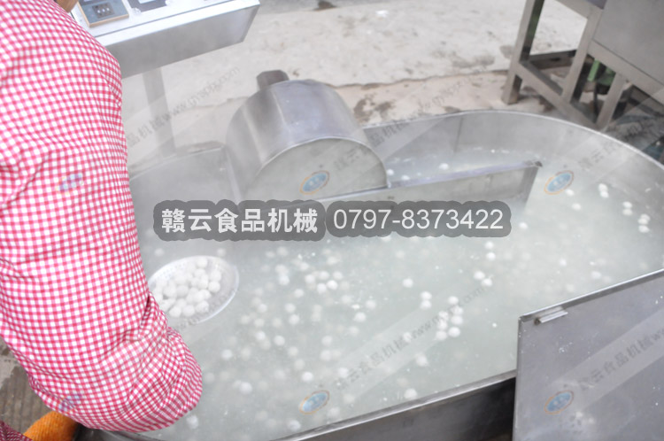 煮丸是需要一些時間的