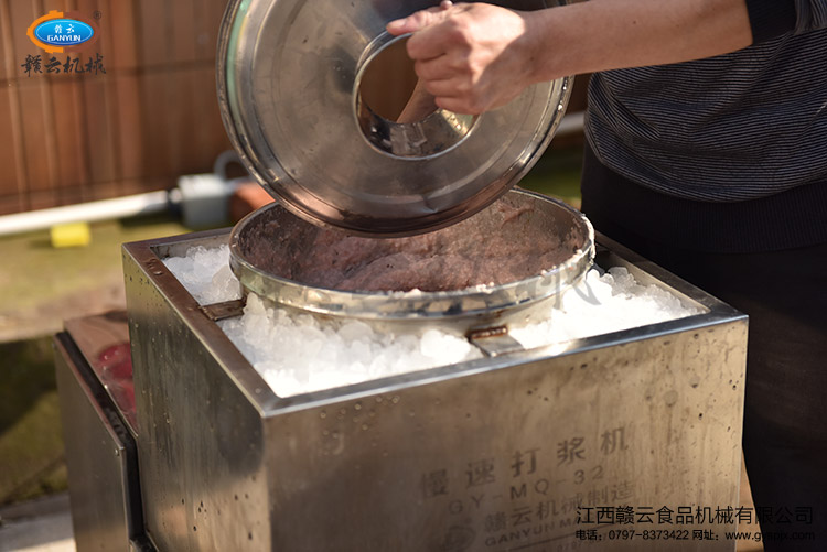慢速肉丸打漿機(jī)制作魚漿
